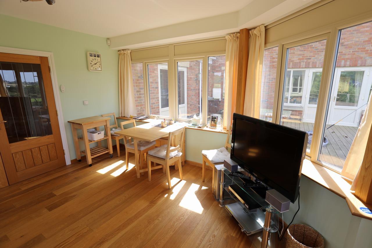 Redlands Farm Bed & Breakfast Stanwick  Buitenkant foto